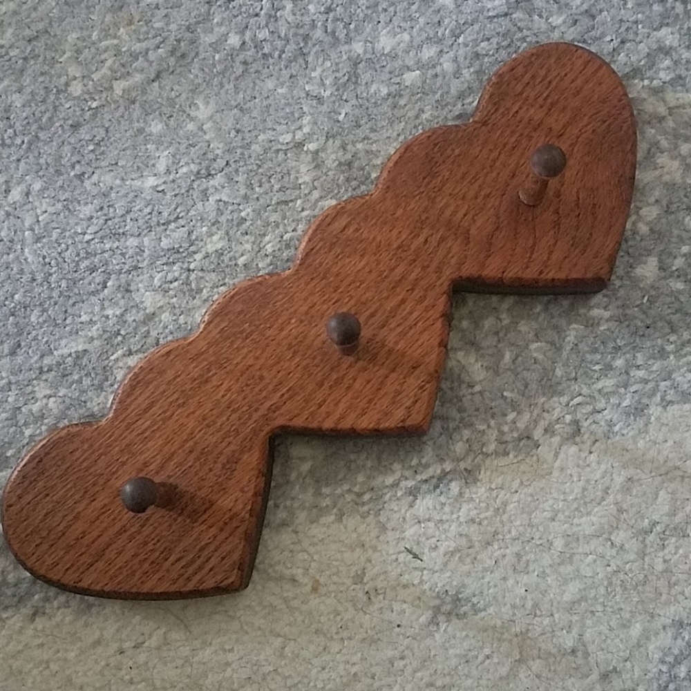 Wooden Heart Peg / Jewelry or key Hanger